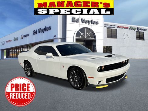 Used 2023 Dodge Challenger R/T Scat Pack image 1