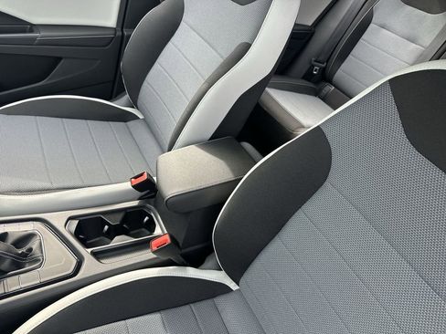 New 2025 Volkswagen Taos S image 21