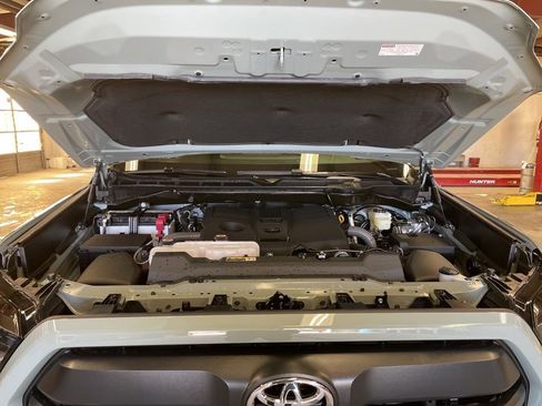 New 2026 Toyota Tundra SR5 image 36