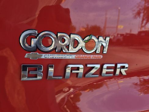 Certified 2025 Chevrolet Blazer LT FWD image 19