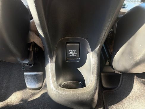 Used 2022 Honda HR-V LX image 23