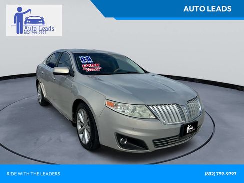 Used 2009 Lincoln MKS image 1