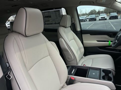 New 2026 Honda Odyssey Touring image 31