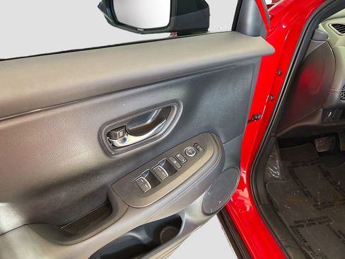 Used 2025 Honda HR-V Sport image 17