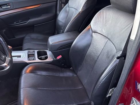 Used 2014 Subaru Outback 2.5i Limited w/ Moonroof Package image 11