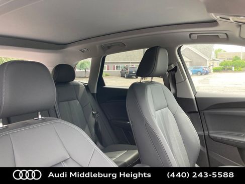 New 2025 Audi Q5 Premium Plus image 18