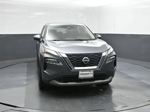 Used 2023 Nissan Rogue SV FWD image 17