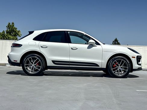 Used 2023 Porsche Macan S AWD/4WD image 9