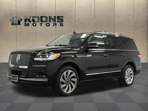 Used 2022 Lincoln Navigator Reserve AWD/4WD image 1