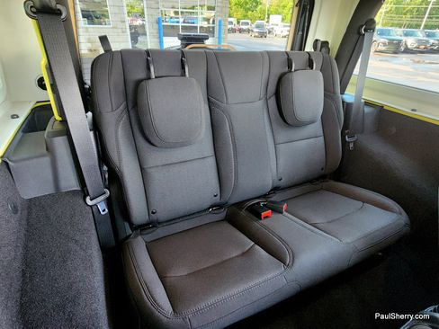 Used 2023 Jeep Wrangler Sport AWD/4WD image 4