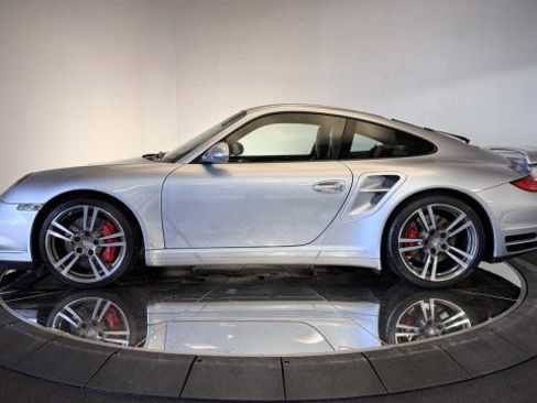 Used 2010 Porsche 911 Turbo AWD/4WD image 19