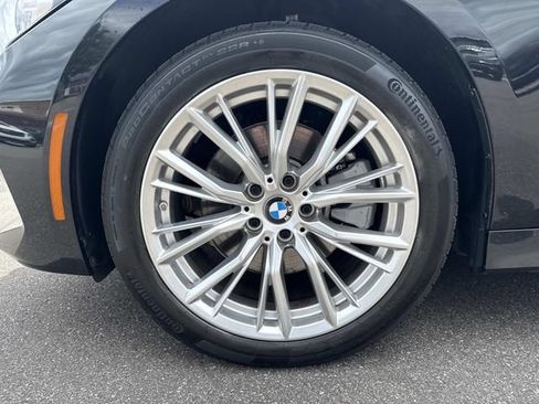 Used 2023 BMW 330i xDrive Sedan w/ Driving Assistance Package AWD/4WD image 11