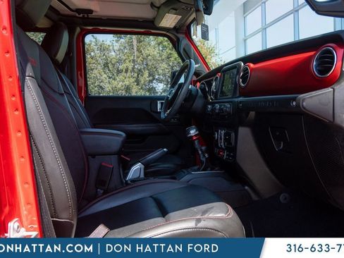 Used 2018 Jeep Wrangler Unlimited Rubicon AWD/4WD image 24
