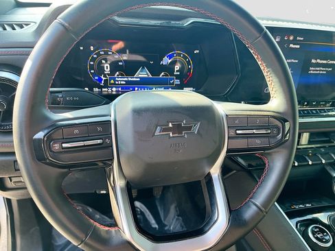 Used 2024 Chevrolet Colorado Z71 w/ Z71 Convenience Package 2 image 11