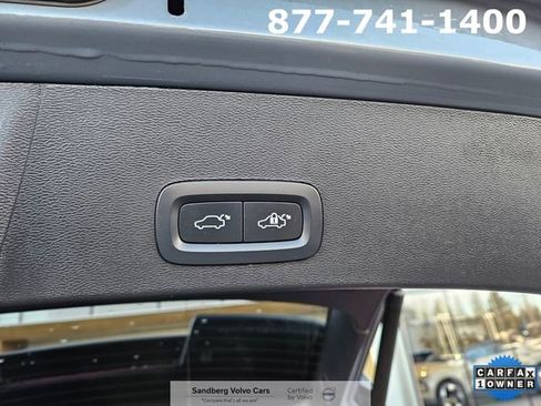 Certified 2023 Volvo XC40 B5 Ultimate w/ Protection Package Premier image 13