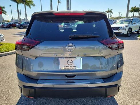 Certified 2026 Nissan Rogue SV image 6