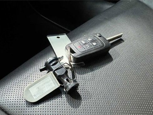 Used 2012 Chevrolet Camaro SS w/ Transformers 3 Edition image 27