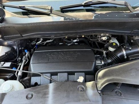 Used 2015 Honda Pilot LX image 11