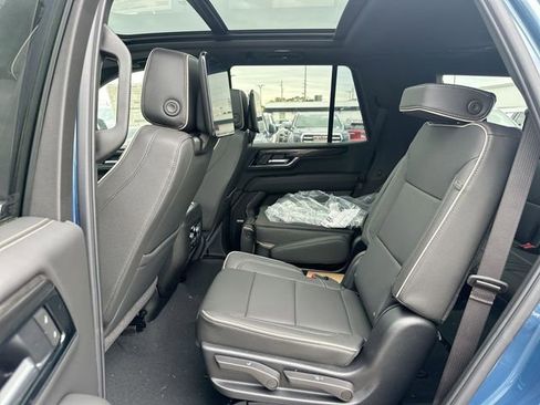New 2026 GMC Yukon Elevation w/ Elevation Premium Package AWD/4WD image 31