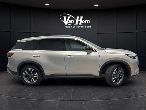 Used 2023 INFINITI QX60 Luxe AWD/4WD image 8
