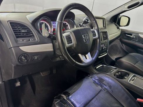 Used 2017 Dodge Grand Caravan GT image 9