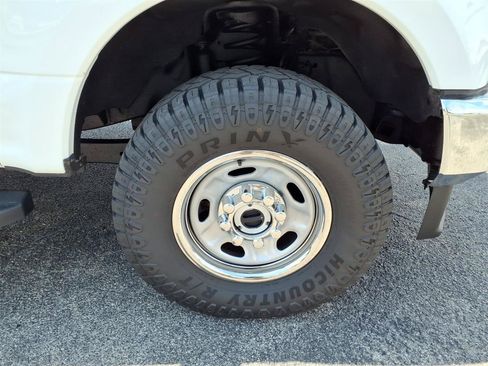 Used 2022 Ford F250 XL w/ Power Equipment Group AWD/4WD image 28