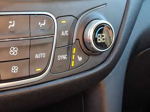 Certified 2024 Chevrolet Equinox LT image 25