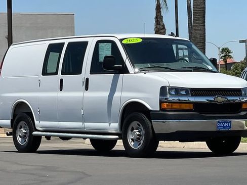 Used 2025 Chevrolet Express 2500 w/ Driver Convenience Package RWD image 2
