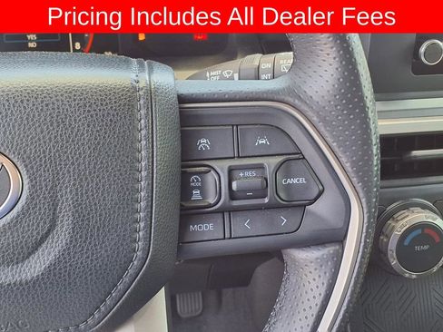 Used 2025 Toyota 4Runner SR5 RWD image 30
