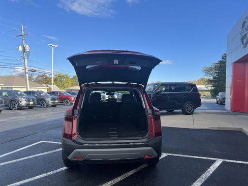 Used 2021 Nissan Rogue SL image 10