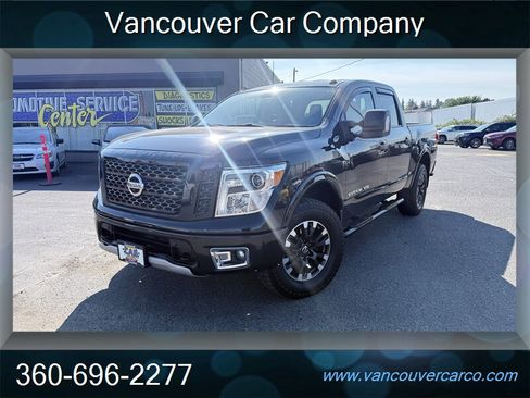 Used 2019 Nissan Titan PRO-4X w/ Pro-4x Convenience Package AWD/4WD image 4