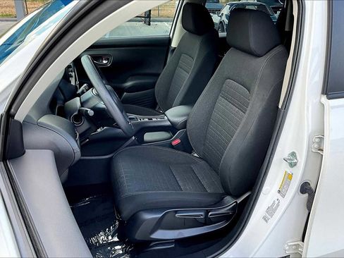 Used 2024 Honda HR-V LX image 8