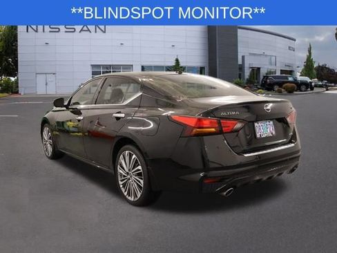 Used 2023 Nissan Altima 2.5 SL image 5