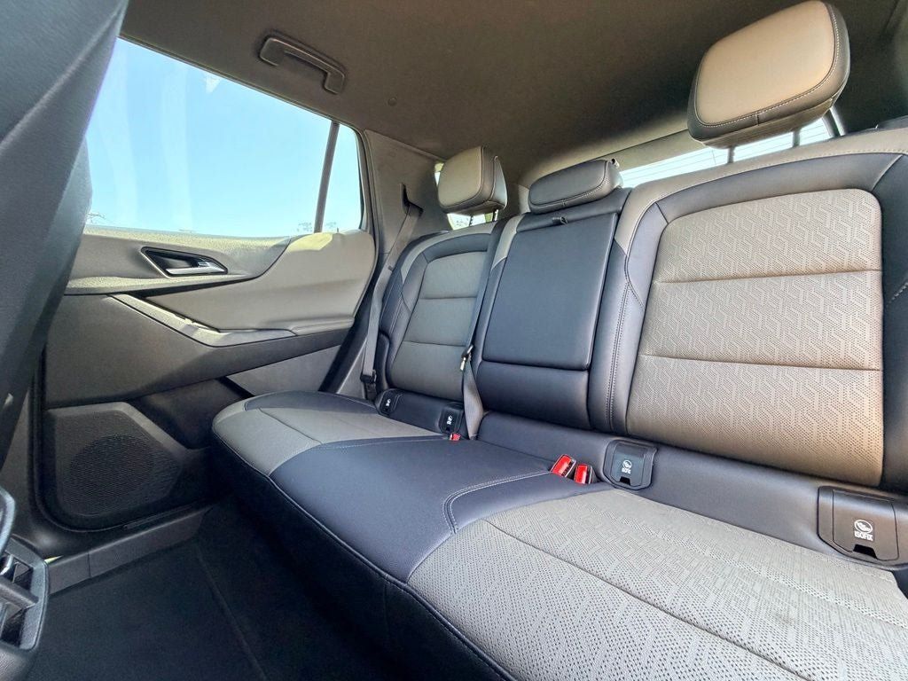 Used 2025 Chevrolet Equinox LT w/ Convenience Package II FWD image 16