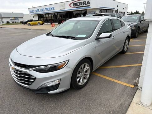 Used 2021 Chevrolet Malibu LT FWD image 1