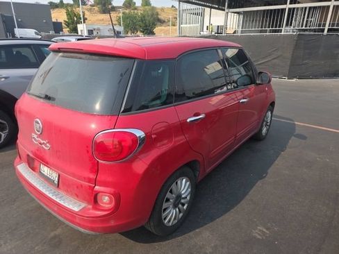 Used 2017 FIAT 500L Pop w/ Premium Package FWD image 3