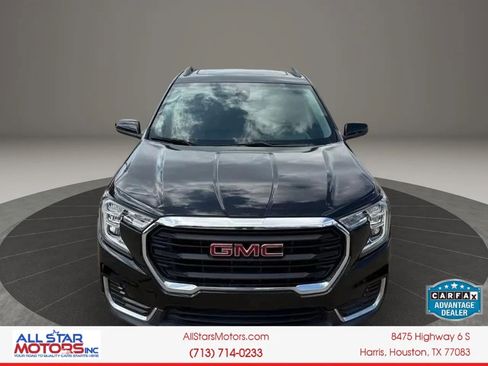 Used 2023 GMC Terrain SLE w/ Driver Convenience Package FWD image 2