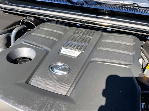 Used 2024 Lexus GX 550 image 33