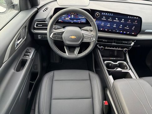 New 2026 Chevrolet Traverse LT image 10