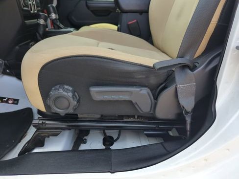 Used 2018 Jeep Wrangler Unlimited Sport S AWD/4WD image 12