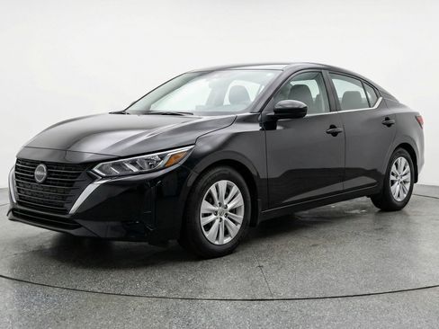 Used 2025 Nissan Sentra S FWD image 3