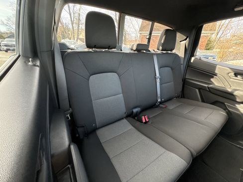 Used 2025 Chevrolet Colorado Trail Boss image 28