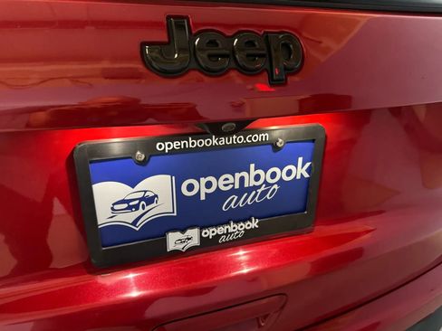 Used 2021 Jeep Compass Latitude w/ Sun and Sound Group image 14