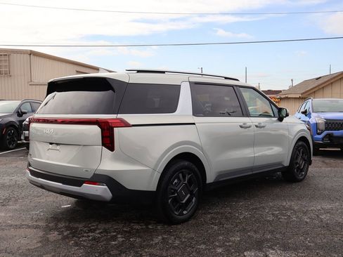 New 2026 Kia Carnival EX FWD image 7