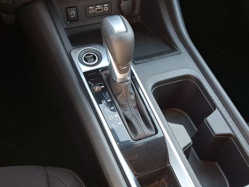 Certified 2025 Nissan Sentra SV w/ All-Weather Package FWD image 16