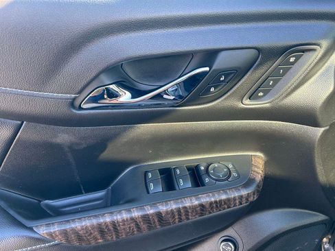 Used 2023 GMC Acadia Denali w/ Black Diamond Edition image 16