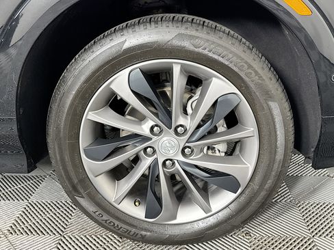 Used 2021 Buick Encore GX Essence w/ Advanced Technology Package image 31