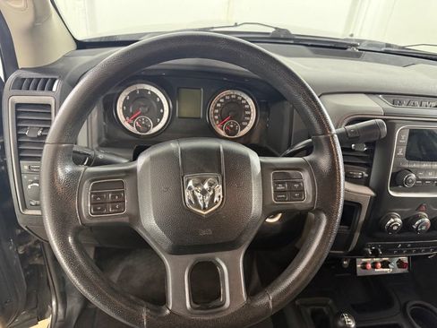 Used 2014 RAM 2500 Tradesman w/ Chrome Appearance Group AWD/4WD image 11