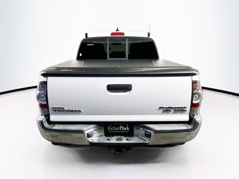 Used 2015 Toyota Tacoma PreRunner w/ SR5 Package image 7