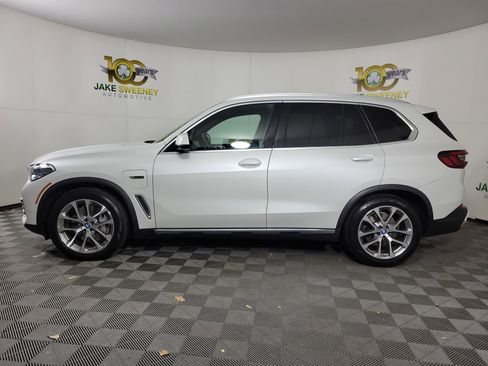 Certified 2022 BMW X5 xDrive45e w/ Executive Package image 4